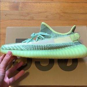 Yeezy Boost 350 V2 Yeezyreel
